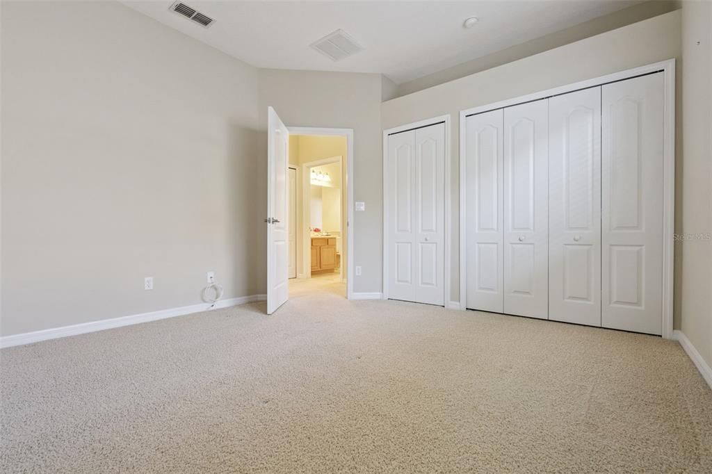 На продажу: $310,000 (3 спален, 2 ванн, 2109 Квадратных фут)