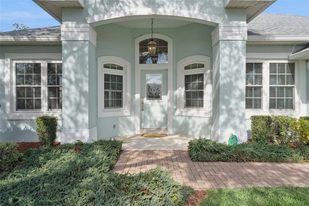 На продажу: $310,000 (3 спален, 2 ванн, 2109 Квадратных фут)