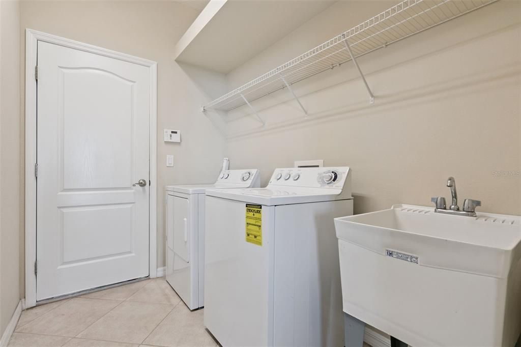 На продажу: $310,000 (3 спален, 2 ванн, 2109 Квадратных фут)