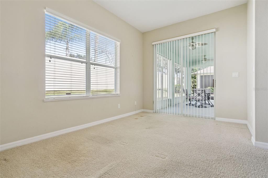 На продажу: $310,000 (3 спален, 2 ванн, 2109 Квадратных фут)