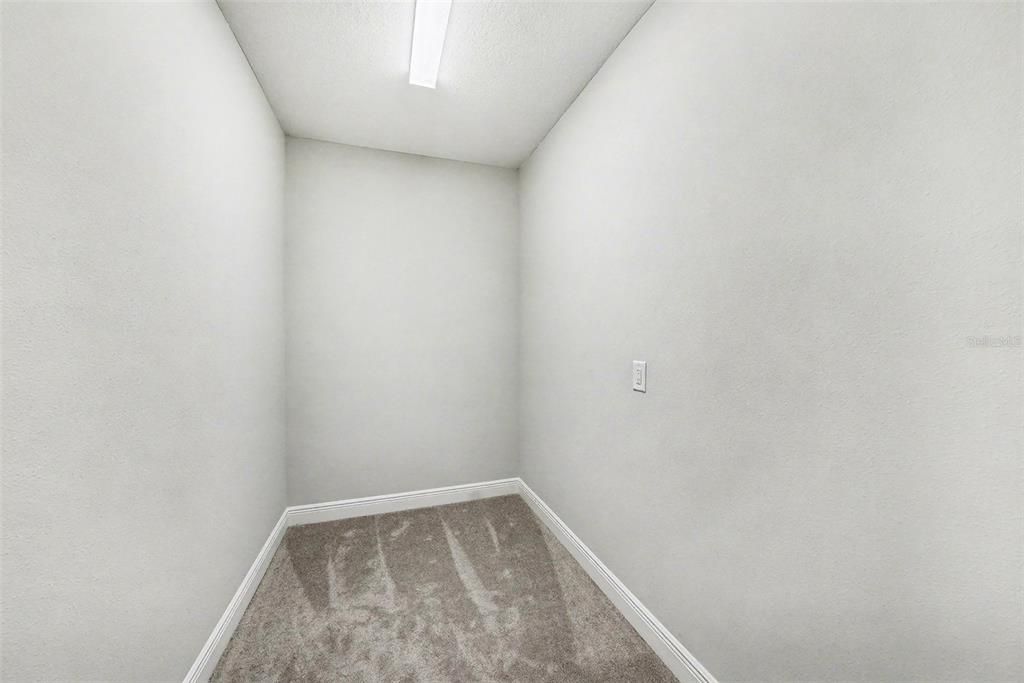 For Sale: $450,000 (4 beds, 3 baths, 2943 Square Feet)