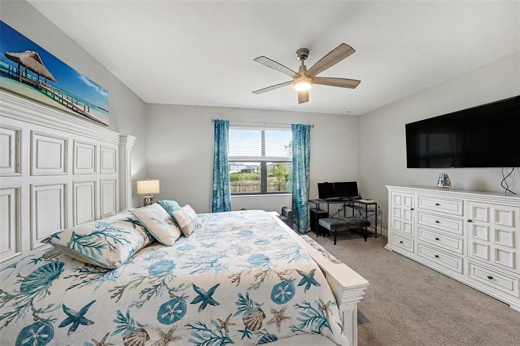 For Sale: $450,000 (4 beds, 3 baths, 2943 Square Feet)