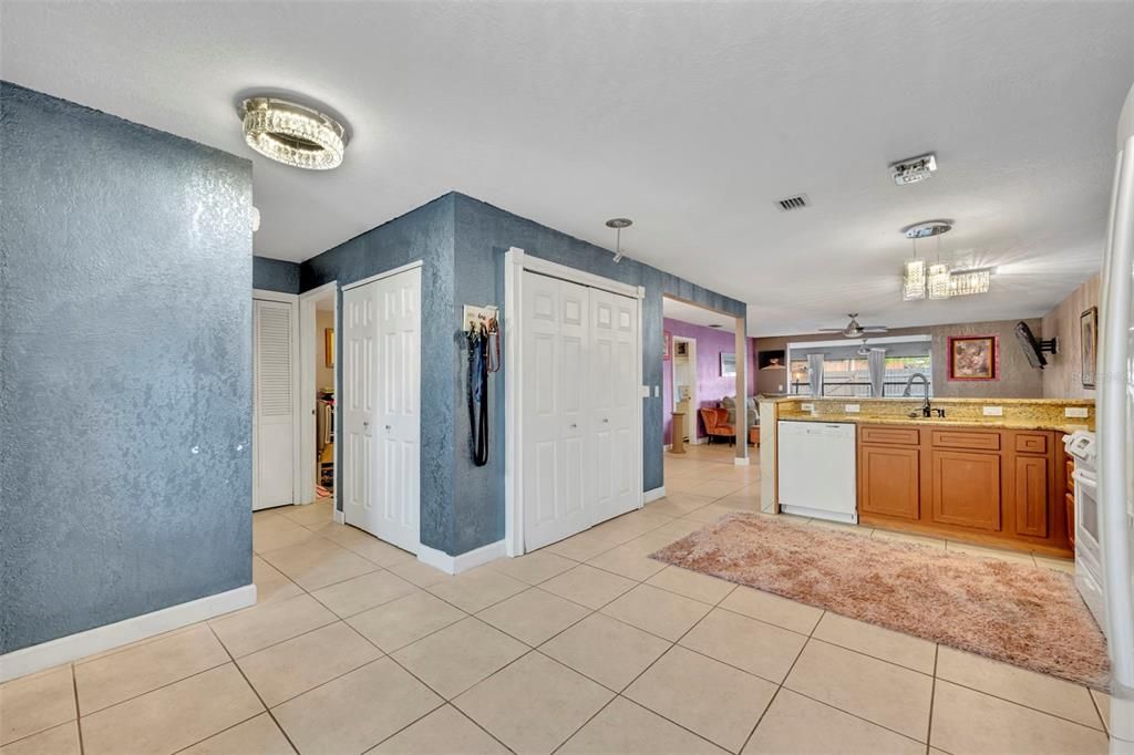 En Venta: $289,900 (3 camas, 2 baños, 1284 Pies cuadrados)