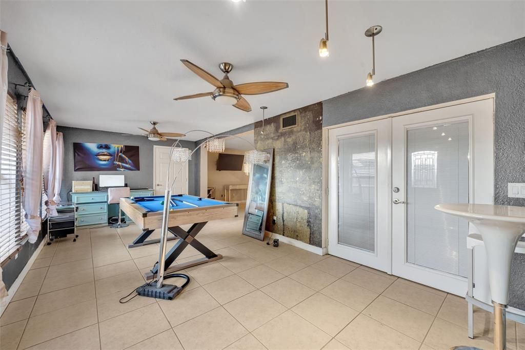 En Venta: $289,900 (3 camas, 2 baños, 1284 Pies cuadrados)