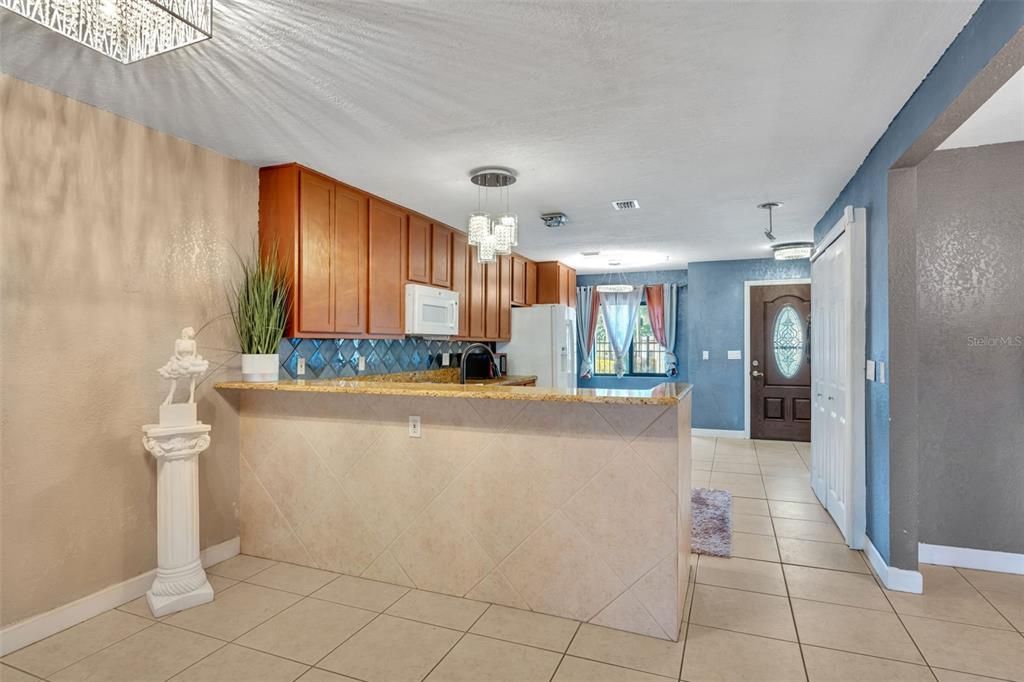 En Venta: $289,900 (3 camas, 2 baños, 1284 Pies cuadrados)