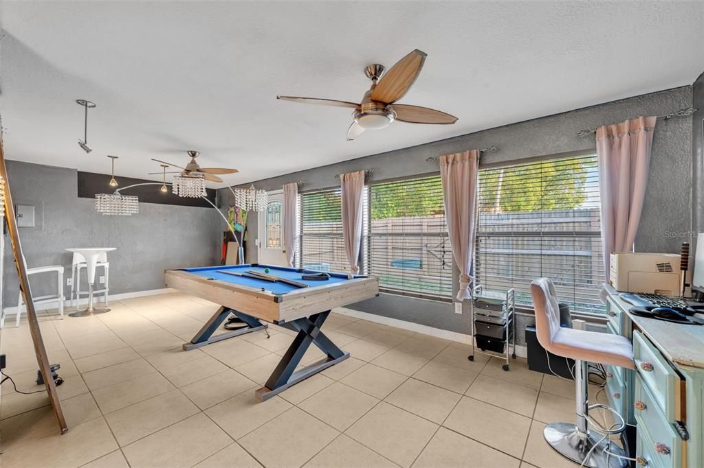 En Venta: $289,900 (3 camas, 2 baños, 1284 Pies cuadrados)