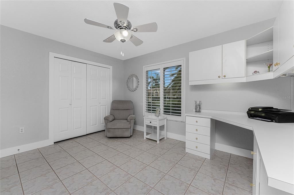 На продажу: $329,000 (2 спален, 2 ванн, 1386 Квадратных фут)