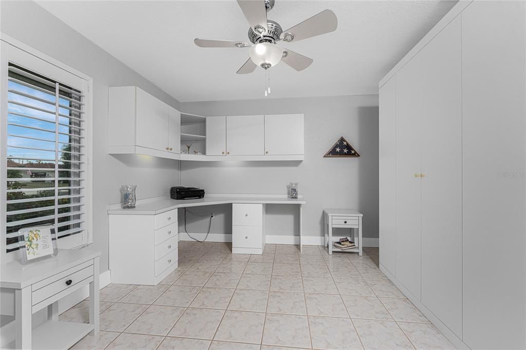 На продажу: $329,000 (2 спален, 2 ванн, 1386 Квадратных фут)