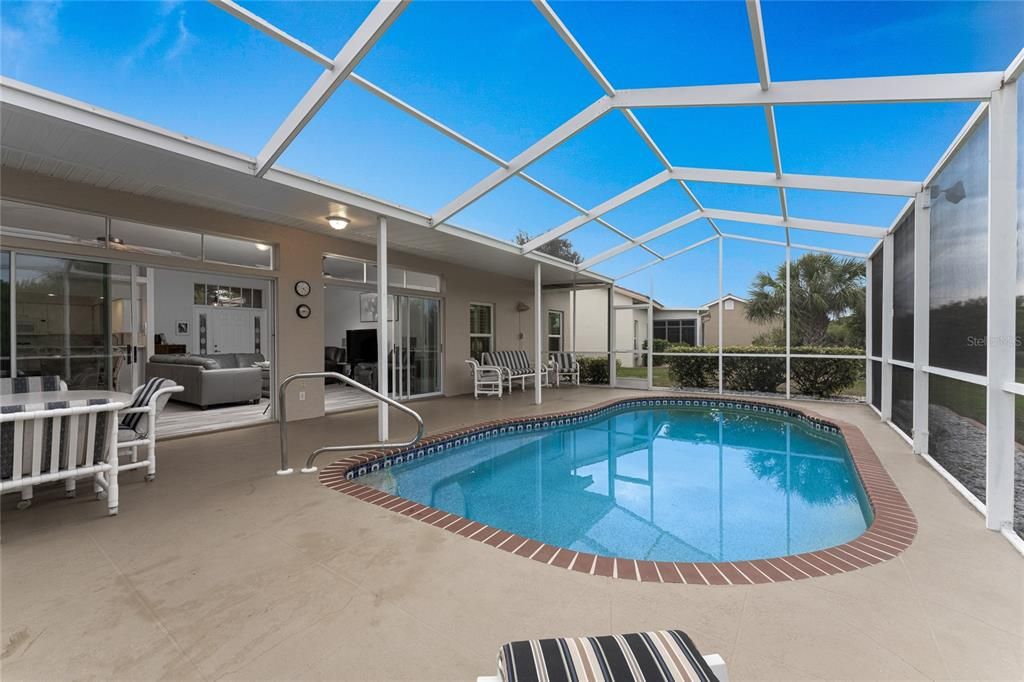 На продажу: $329,000 (2 спален, 2 ванн, 1386 Квадратных фут)