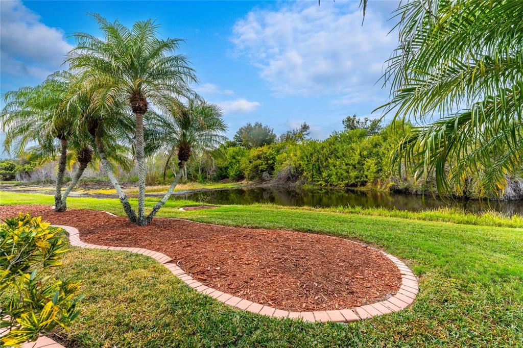 На продажу: $329,000 (2 спален, 2 ванн, 1386 Квадратных фут)