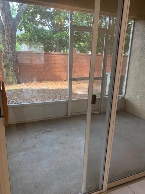 待售: $244,000 (2 贝兹, 2 浴室, 1056 平方英尺)