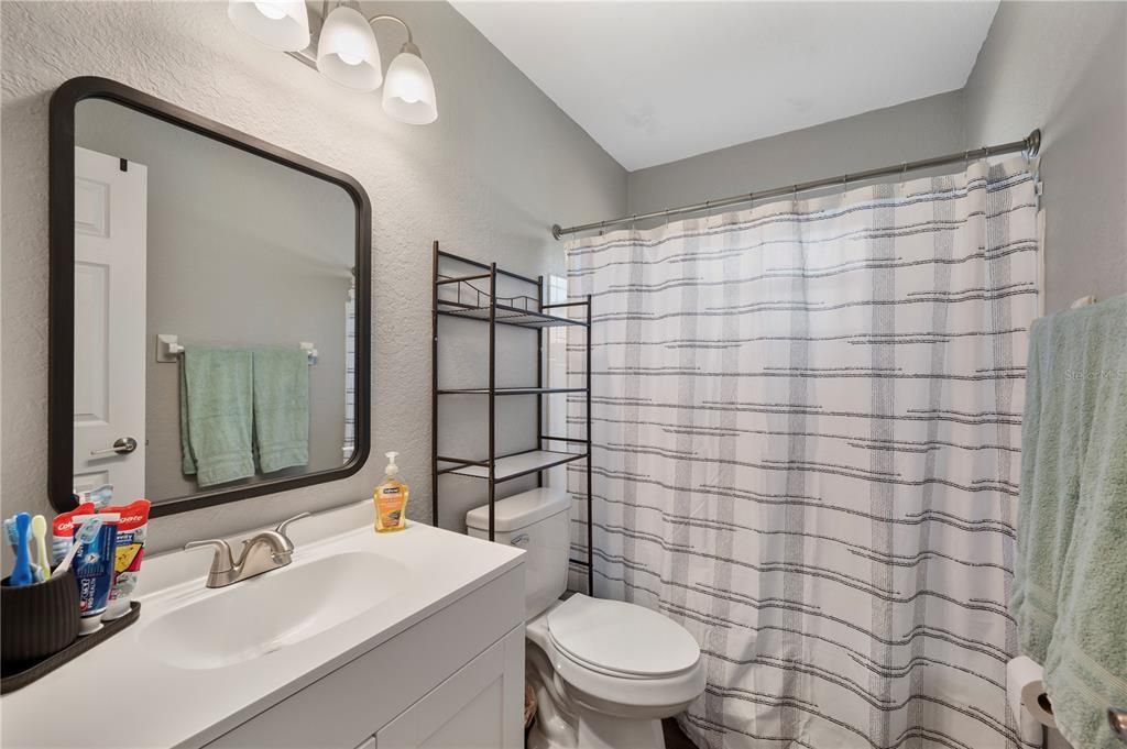 En Venta: $399,900 (4 camas, 2 baños, 1512 Pies cuadrados)