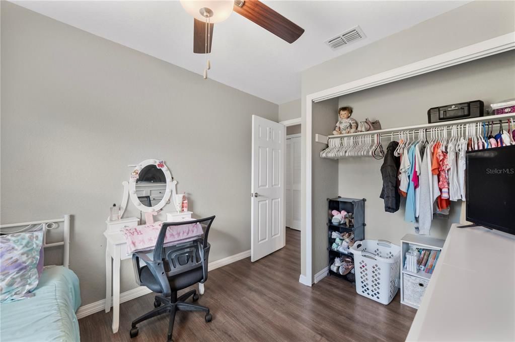 En Venta: $399,900 (4 camas, 2 baños, 1512 Pies cuadrados)