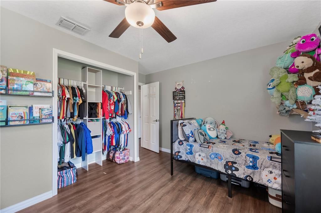 En Venta: $399,900 (4 camas, 2 baños, 1512 Pies cuadrados)