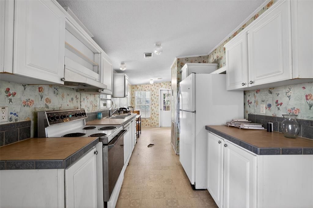 待售: $115,000 (3 贝兹, 2 浴室, 1152 平方英尺)