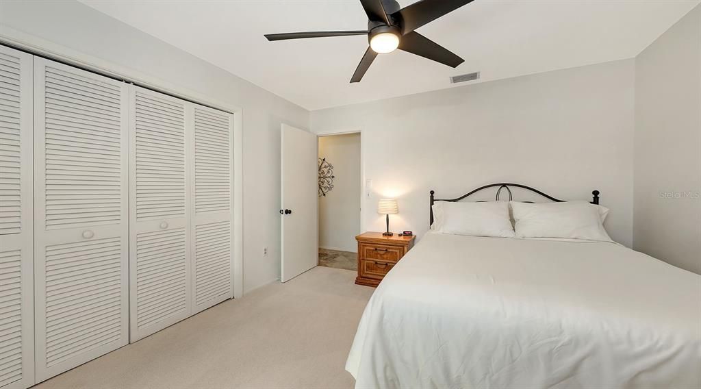 For Rent: $3,900 (3 beds, 2 baths, 1928 Square Feet)