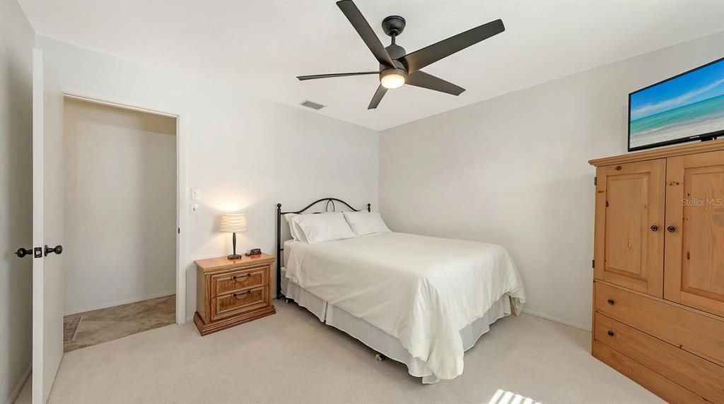 For Rent: $3,900 (3 beds, 2 baths, 1928 Square Feet)