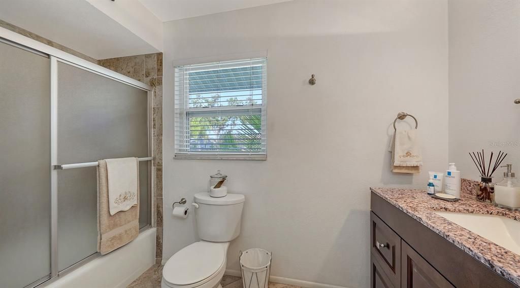 For Rent: $3,900 (3 beds, 2 baths, 1928 Square Feet)