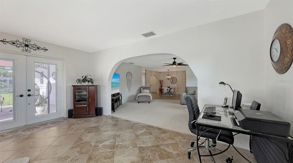 For Rent: $3,900 (3 beds, 2 baths, 1928 Square Feet)