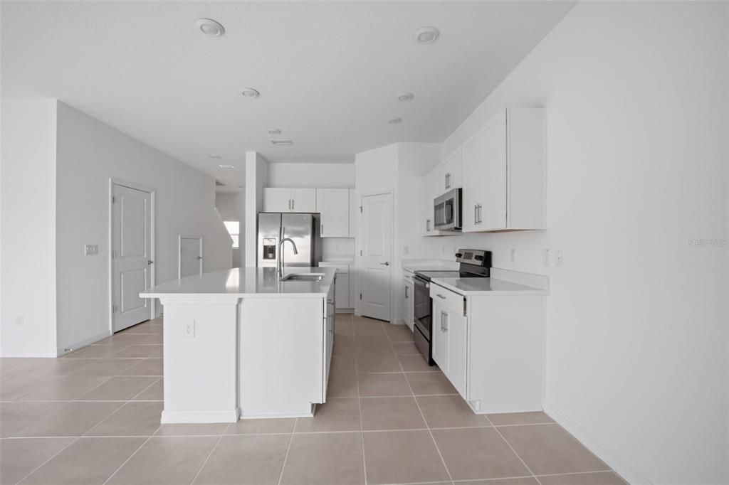 En Venta: $289,000 (3 camas, 2 baños, 1373 Pies cuadrados)