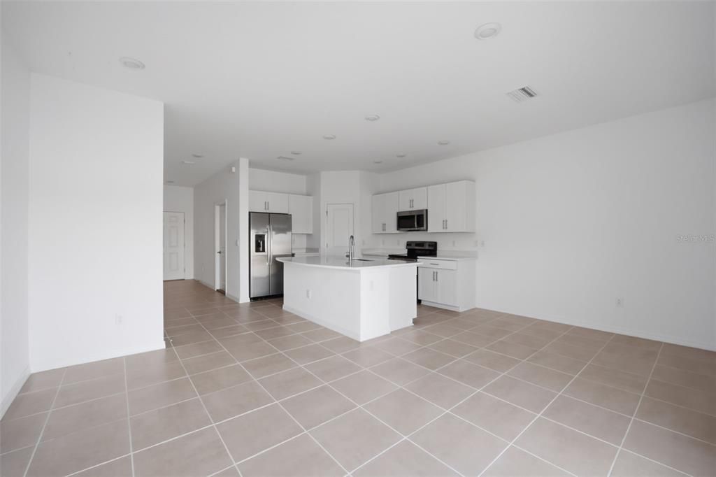 En Venta: $289,000 (3 camas, 2 baños, 1373 Pies cuadrados)