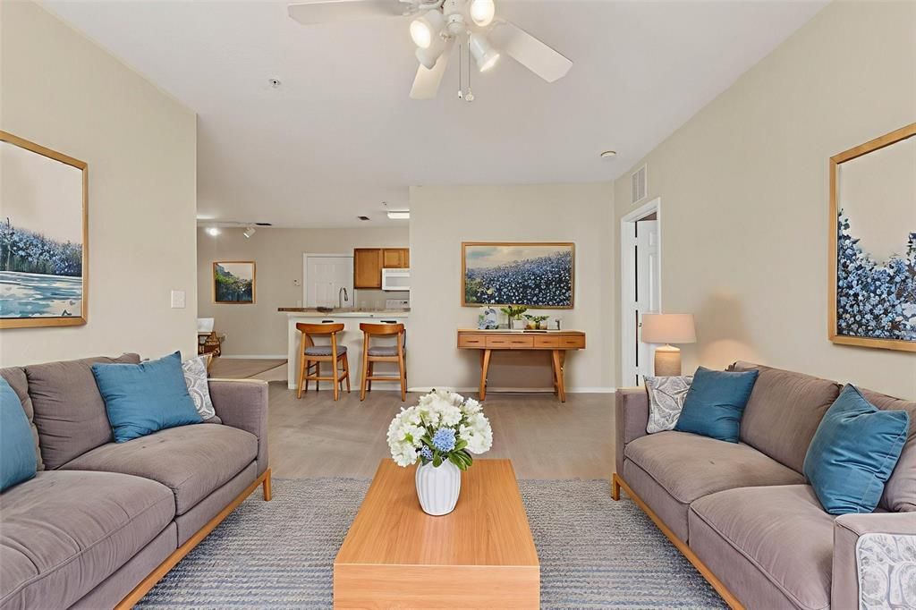 For Rent: $1,650 (2 beds, 2 baths, 1107 Square Feet)