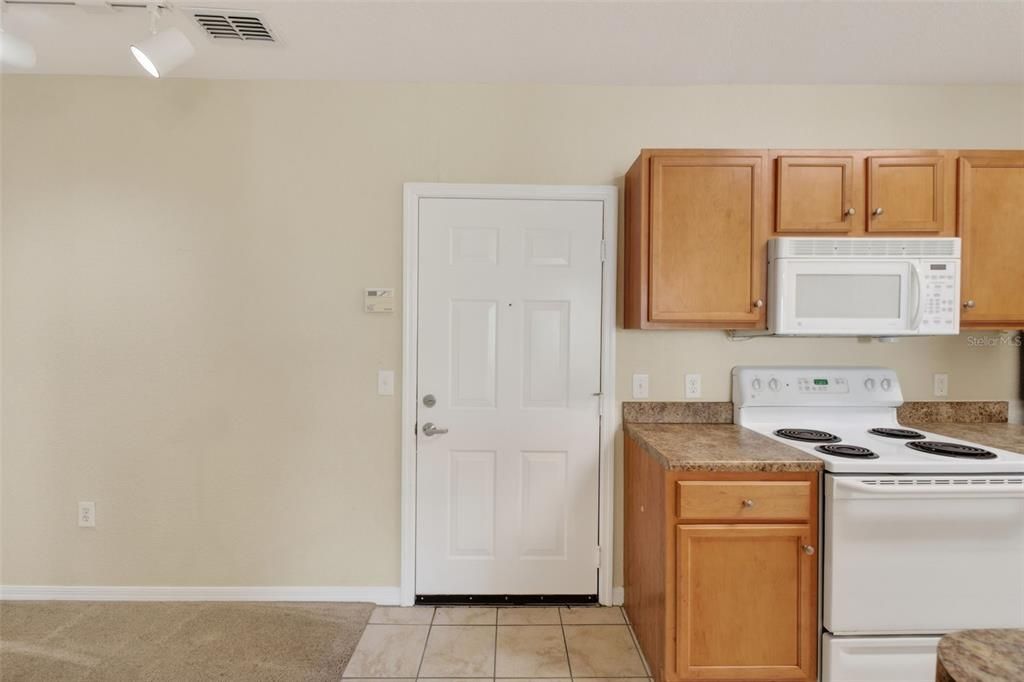 For Rent: $1,650 (2 beds, 2 baths, 1107 Square Feet)