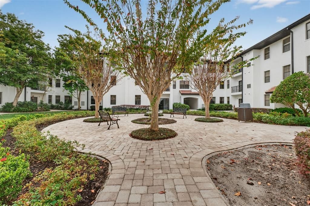 For Rent: $1,650 (2 beds, 2 baths, 1107 Square Feet)