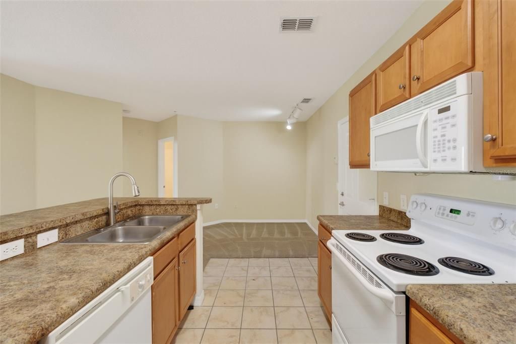 For Rent: $1,650 (2 beds, 2 baths, 1107 Square Feet)