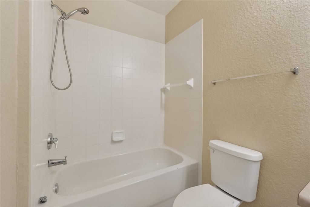 For Rent: $1,650 (2 beds, 2 baths, 1107 Square Feet)