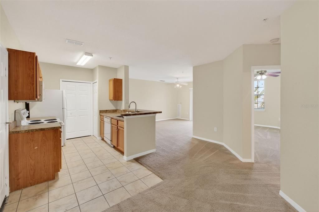 For Rent: $1,650 (2 beds, 2 baths, 1107 Square Feet)