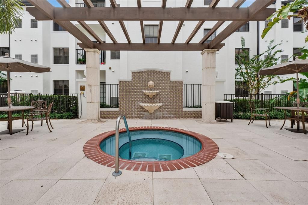 For Rent: $1,650 (2 beds, 2 baths, 1107 Square Feet)