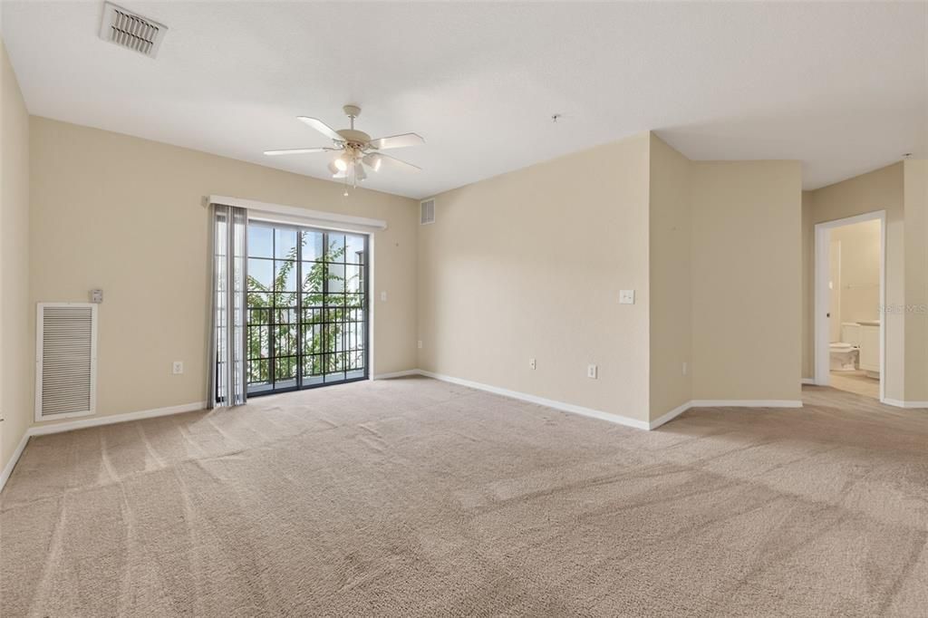 For Rent: $1,650 (2 beds, 2 baths, 1107 Square Feet)