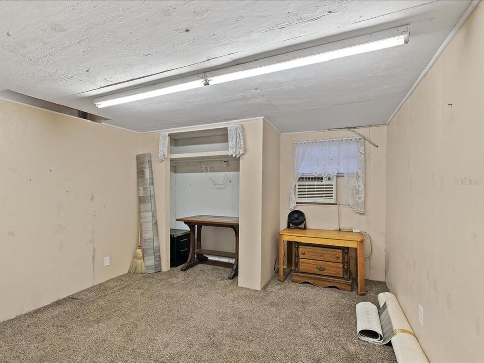 For Sale: $190,000 (3 beds, 2 baths, 1252 Square Feet)