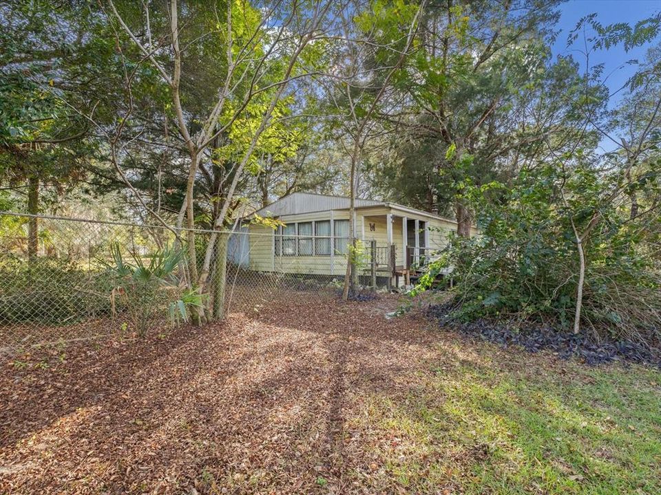 For Sale: $190,000 (3 beds, 2 baths, 1252 Square Feet)