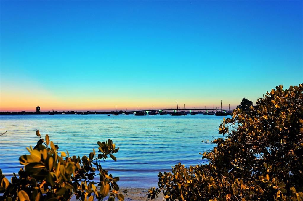 待售: $995,000 (2 贝兹, 2 浴室, 1408 平方英尺)