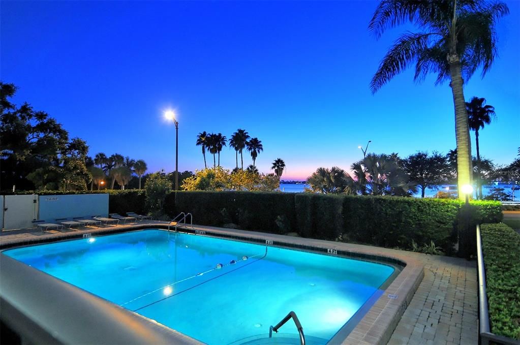 待售: $995,000 (2 贝兹, 2 浴室, 1408 平方英尺)