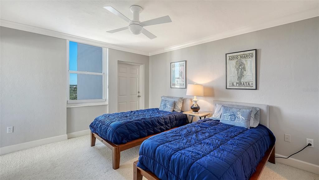 待售: $995,000 (2 贝兹, 2 浴室, 1408 平方英尺)