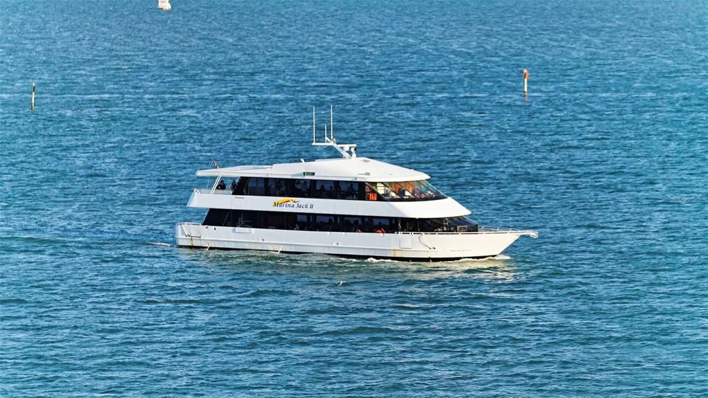 待售: $995,000 (2 贝兹, 2 浴室, 1408 平方英尺)