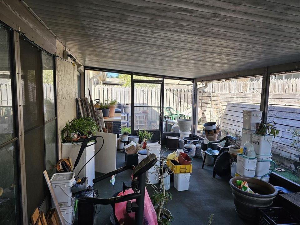 На продажу: $214,900 (2 спален, 2 ванн, 1419 Квадратных фут)