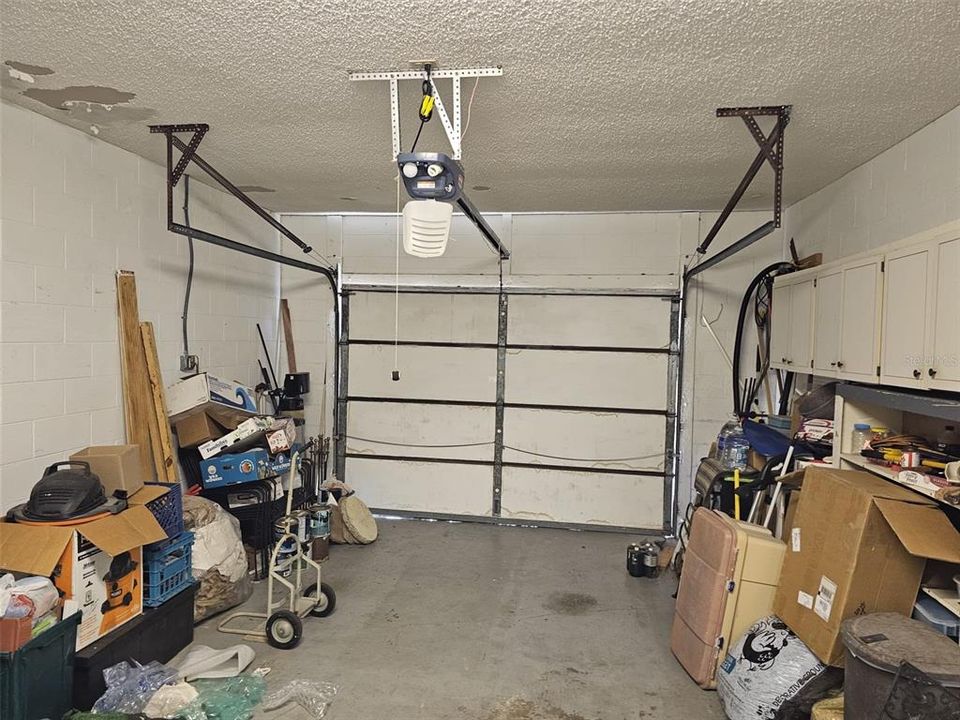 На продажу: $214,900 (2 спален, 2 ванн, 1419 Квадратных фут)