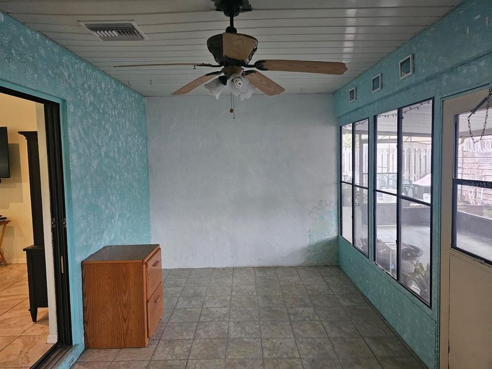 En Venta: $214,900 (2 camas, 2 baños, 1419 Pies cuadrados)