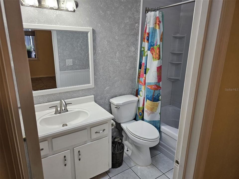 На продажу: $214,900 (2 спален, 2 ванн, 1419 Квадратных фут)