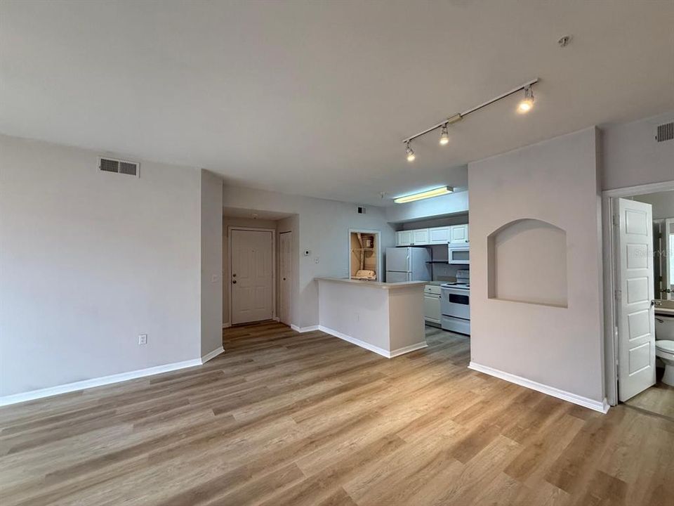 En Renta: $1,350 (1 camas, 1 baños, 899 Pies cuadrados)