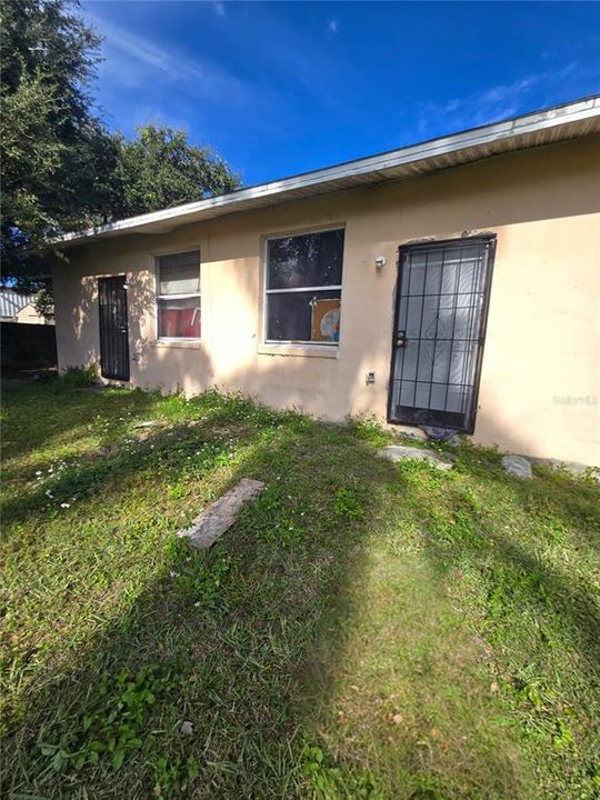 En Venta: $300,000 (6 camas, 0 baños, 1926 Pies cuadrados)