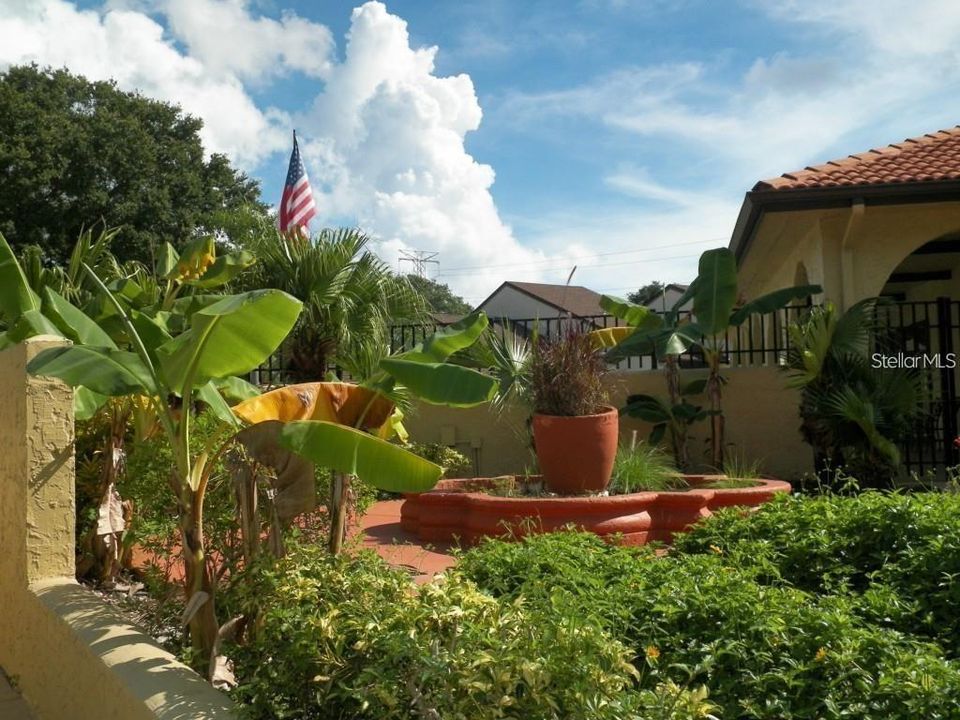 待售: $210,000 (2 贝兹, 2 浴室, 1247 平方英尺)