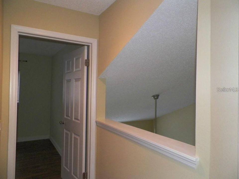 待售: $210,000 (2 贝兹, 2 浴室, 1247 平方英尺)