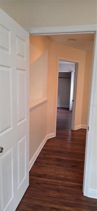 待售: $210,000 (2 贝兹, 2 浴室, 1247 平方英尺)