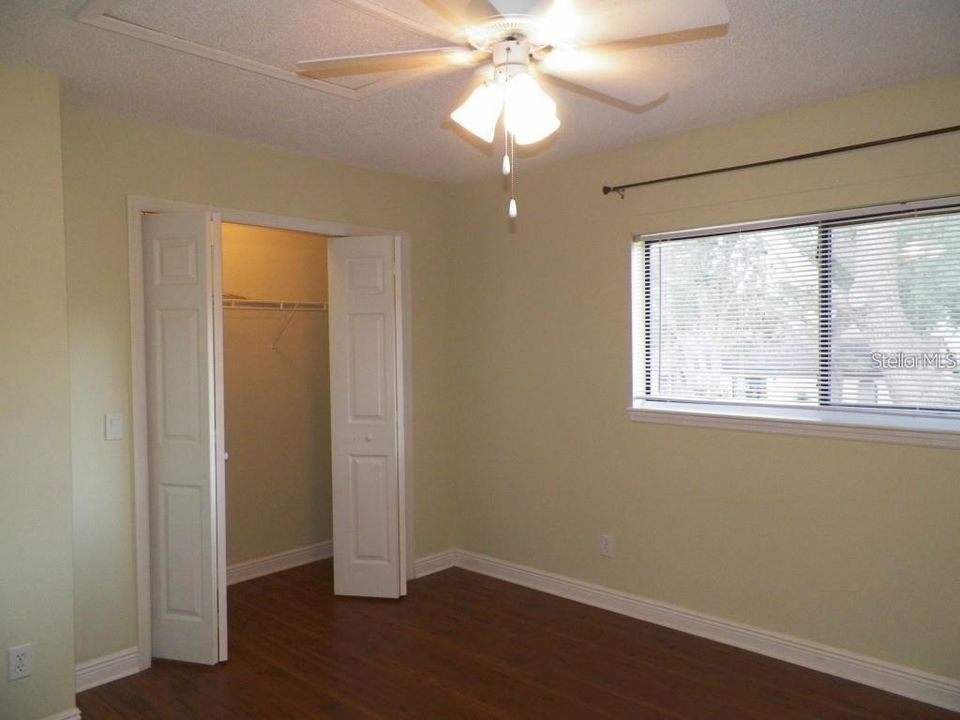 待售: $210,000 (2 贝兹, 2 浴室, 1247 平方英尺)