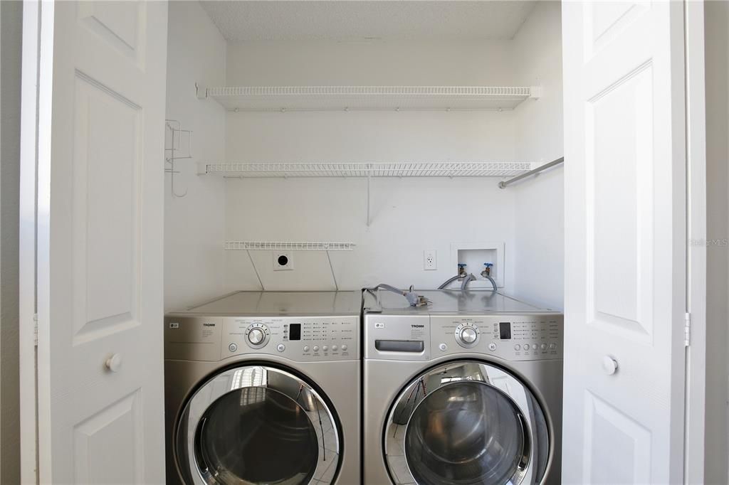 For Sale: $525,000 (3 beds, 2 baths, 1683 Square Feet)